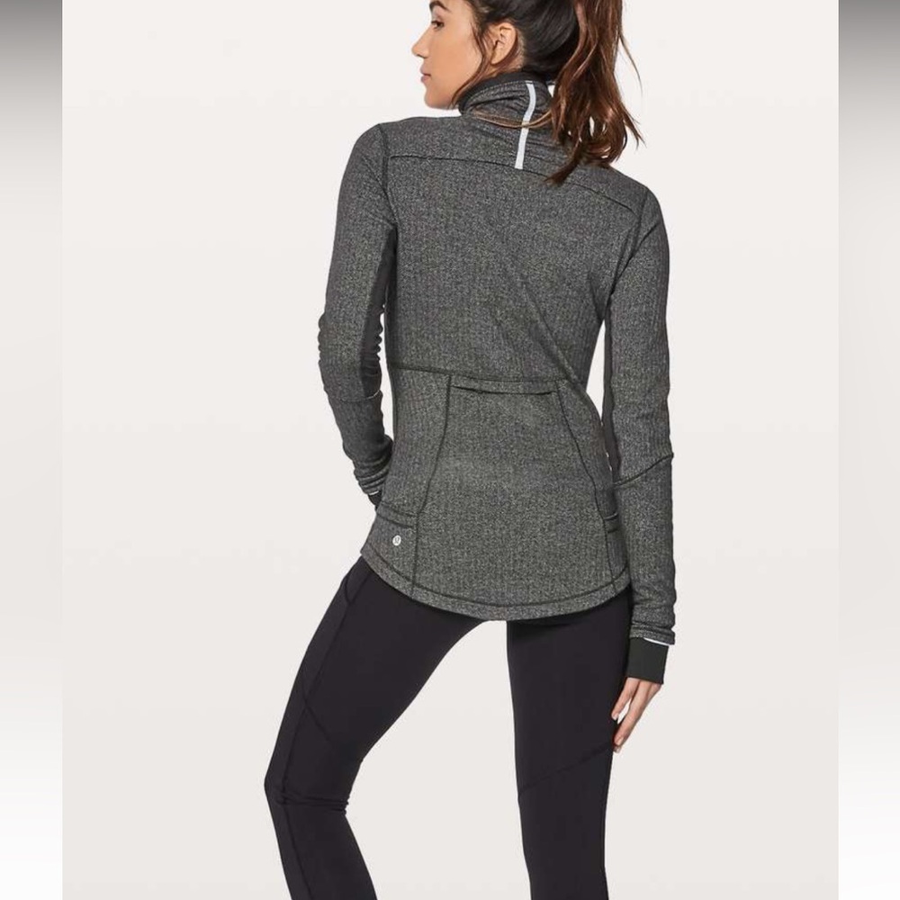 Lululemon Base Runner 1/2 Zip - Picture 2 of 8